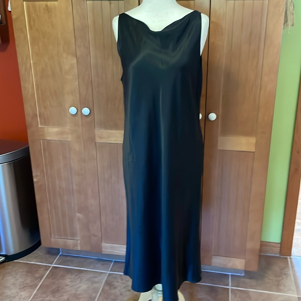 Peter Cohen black silk sleeveless dress. Large